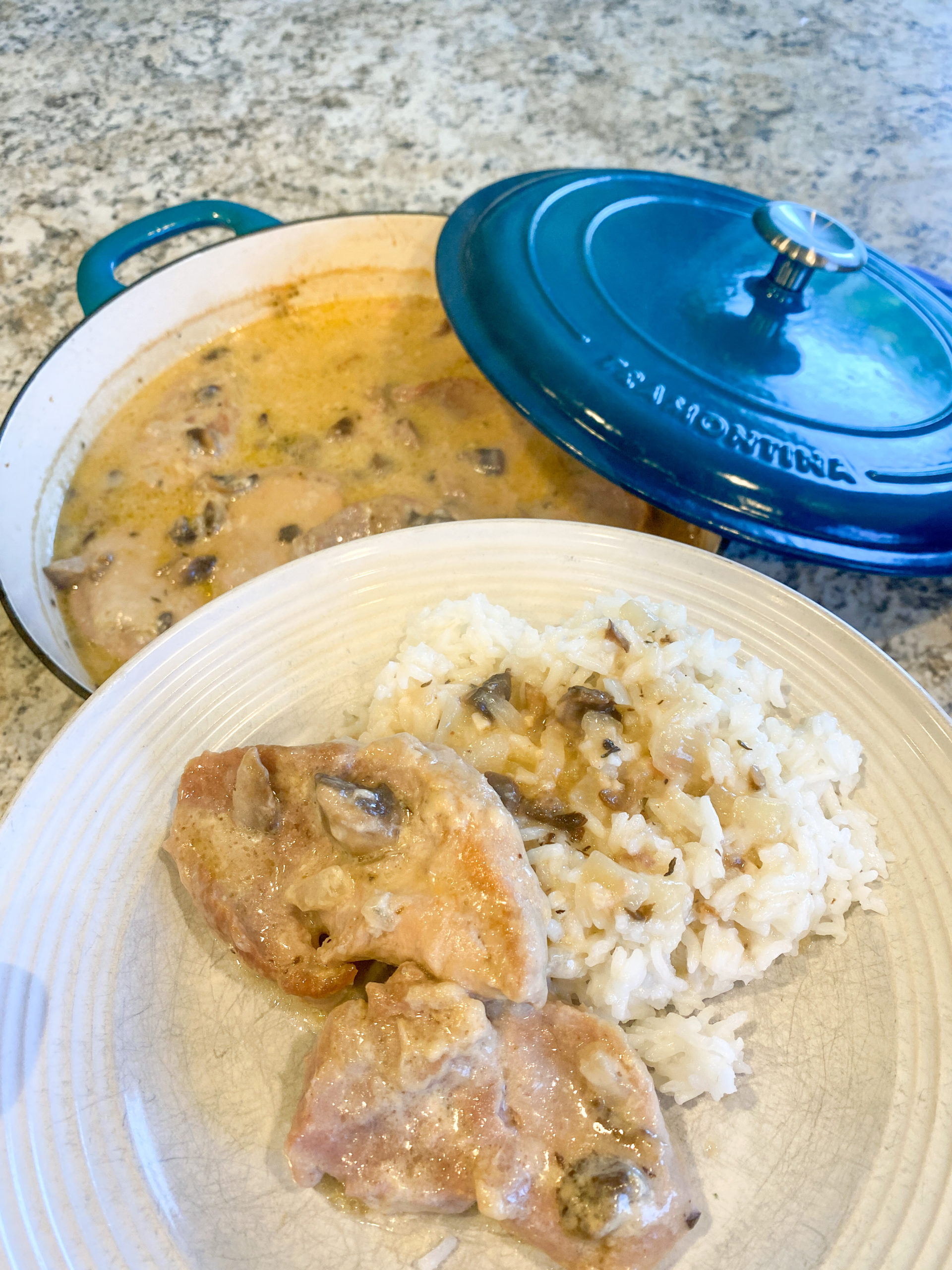 creamy smothered pork chops for quick and easy weeknight dinner
