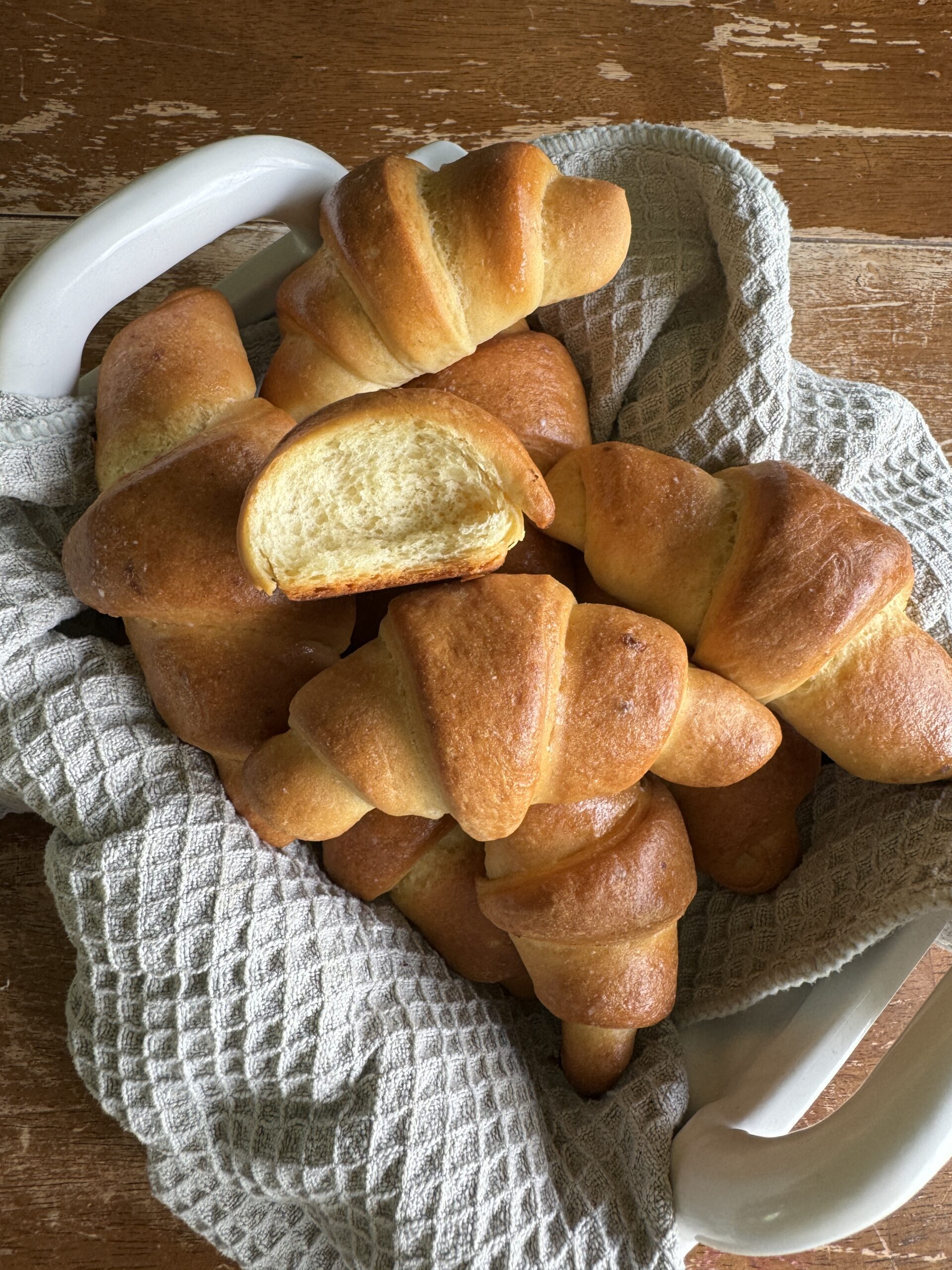 Tagbuttery Crescent Rolls