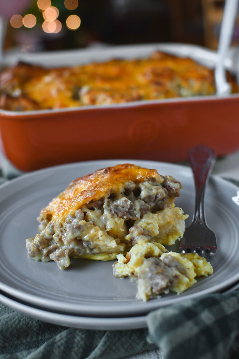 Biscuit and Gravy Breakfast Casserole | Easy Make Ahead Breakfast