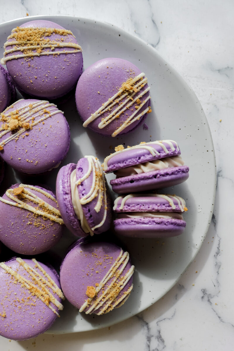 Blackberry Cheesecake Macarons - The Farmstyle