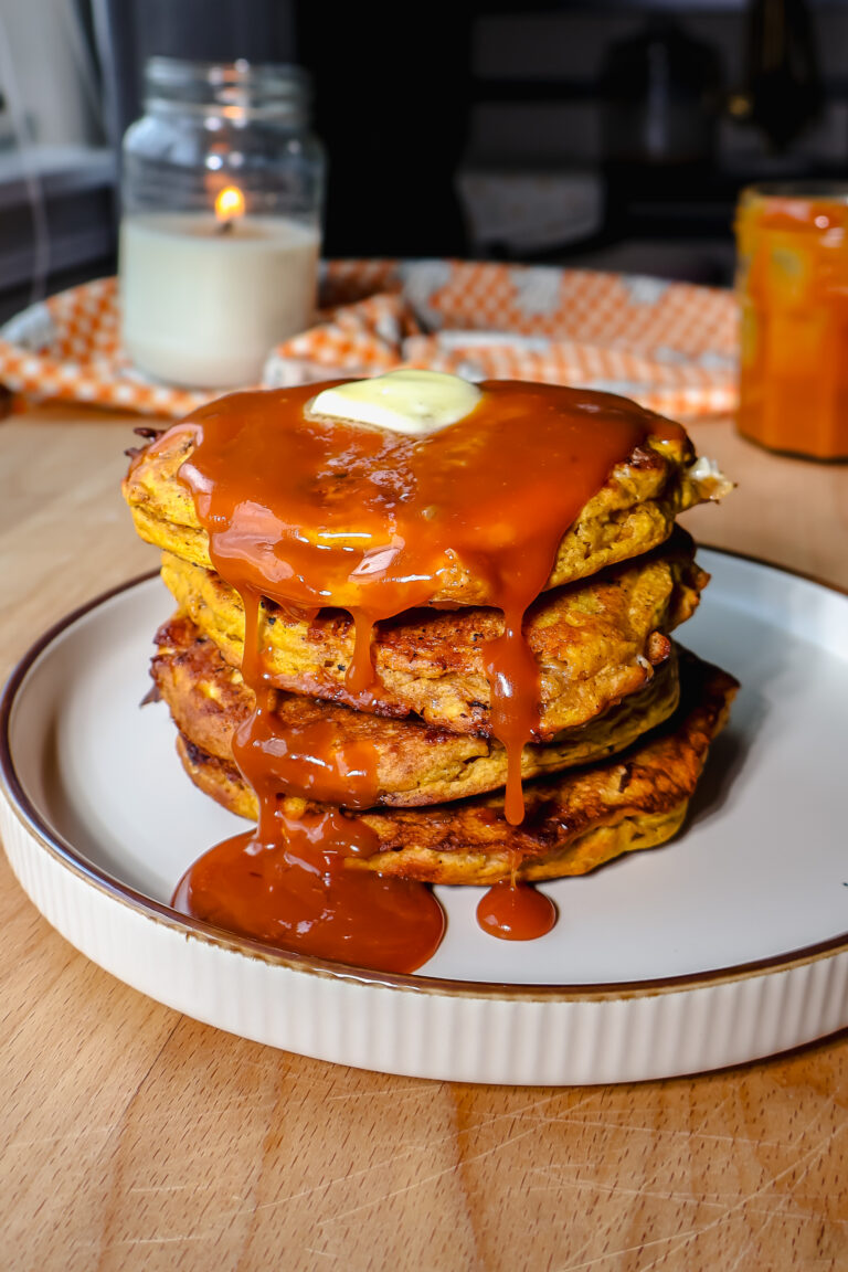 White Chocolate Caramel Pumpkin Pancakes