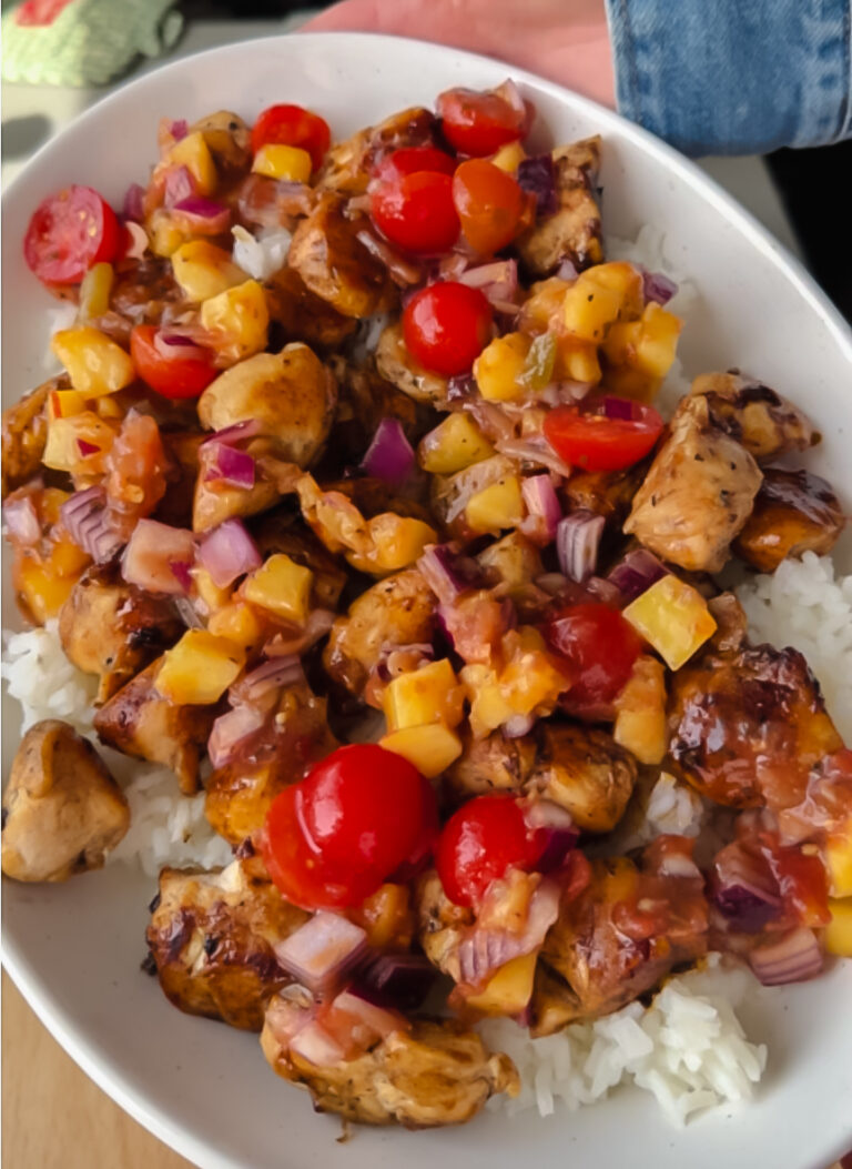 Garlic Honey Chicken Bowls with Fresh Peach Salsa